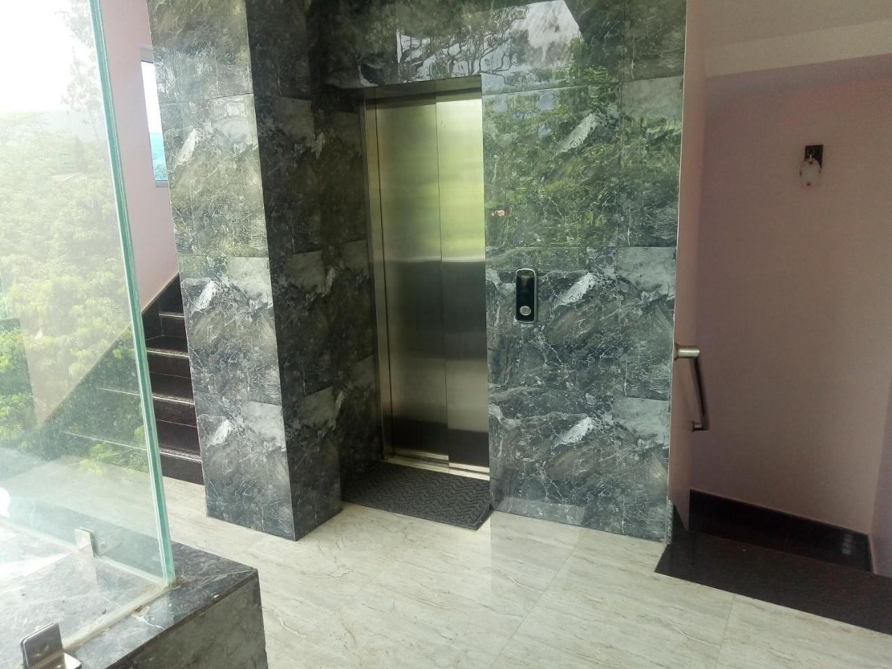 Hotel Sky Bule & Restaurant Khas Nagrota Exterior foto