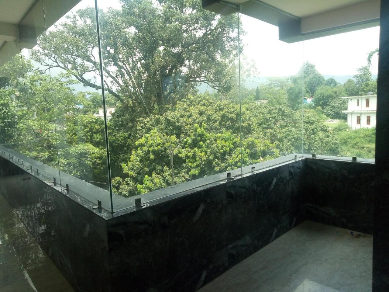Hotel Sky Bule & Restaurant Khas Nagrota Exterior foto